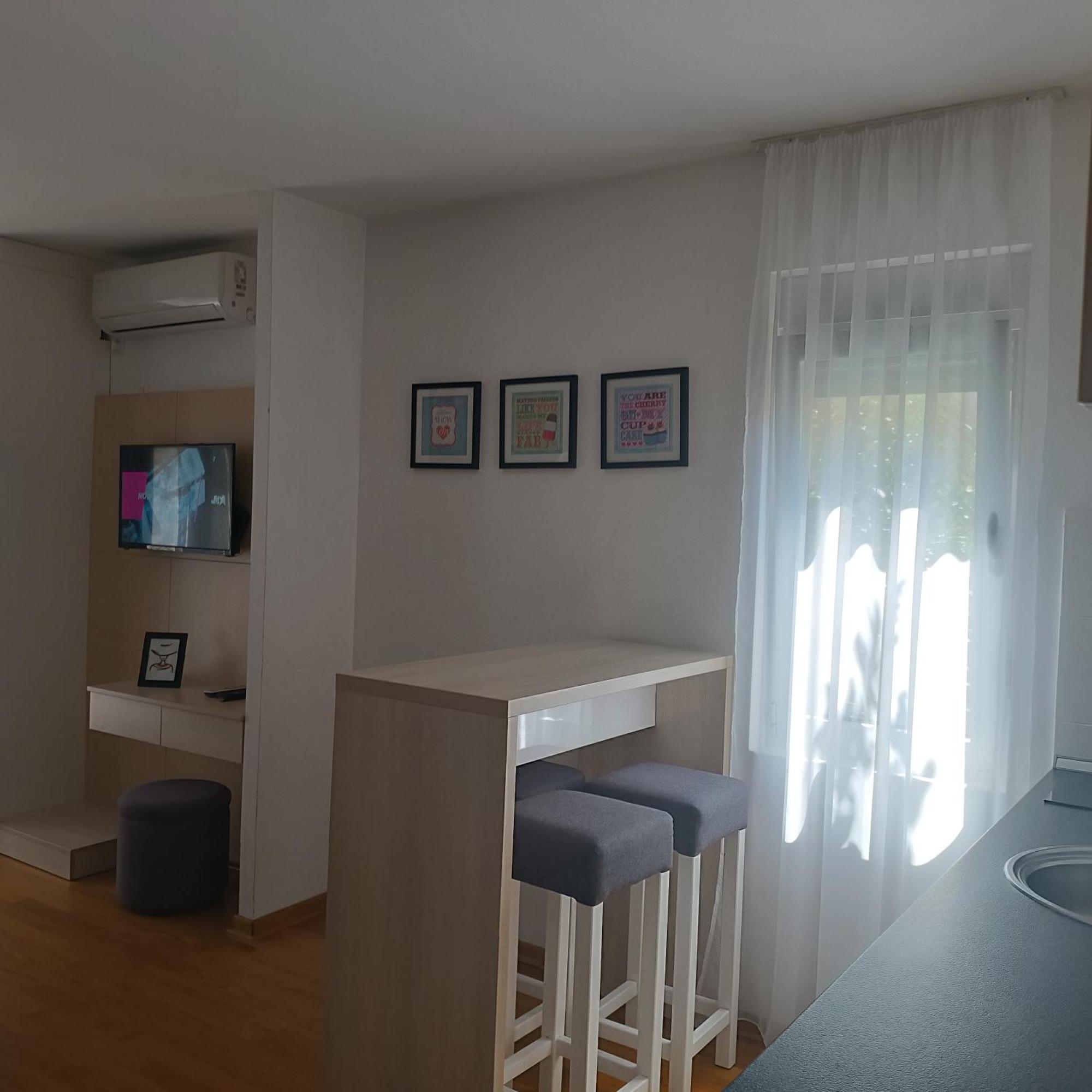 Apartments Karamarkovic Vrnjačka Banja Oda fotoğraf